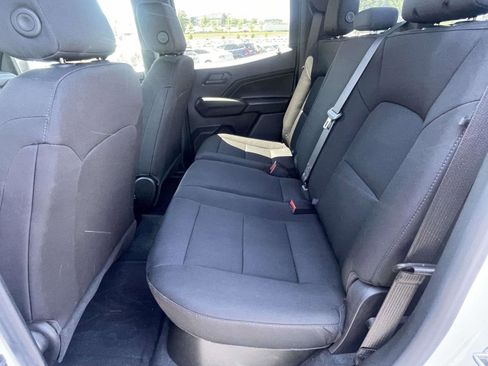 Used 2023 Chevrolet Colorado W/T RWD image 9