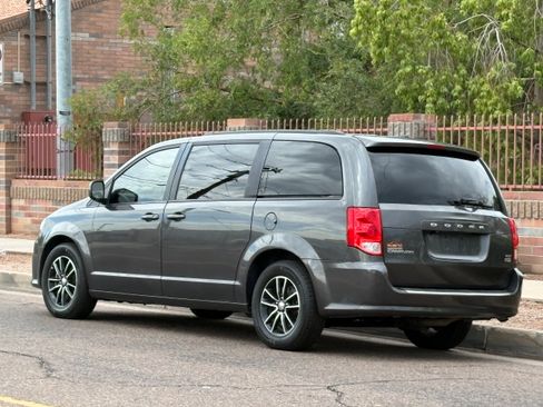 Used 2019 Dodge Grand Caravan GT FWD image 4