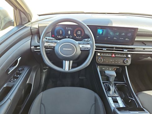 Used 2025 Hyundai Tucson SEL image 8