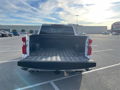 Used 2020 Chevrolet Silverado 1500 LTZ w/ LTZ Premium Package image 16