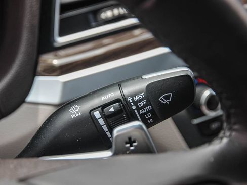 Used 2017 Genesis G80 3.8 RWD image 20