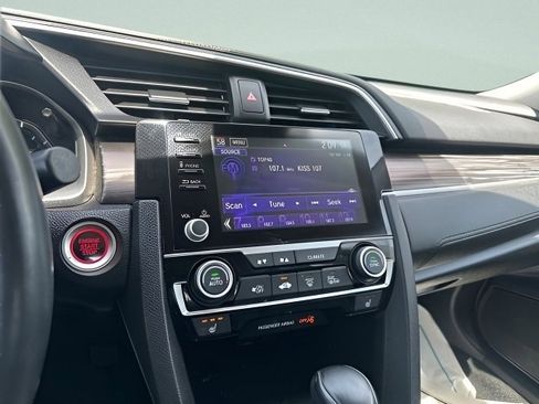 Used 2019 Honda Civic EX image 19