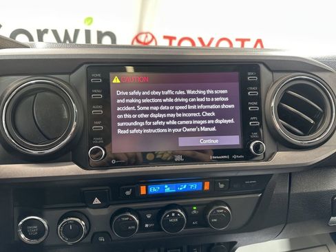 Used 2022 Toyota Tacoma TRD Off-Road image 24