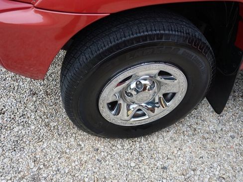 Used 2012 Toyota Tacoma PreRunner image 38