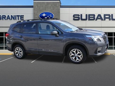 Used 2023 Subaru Forester Premium AWD/4WD image 13