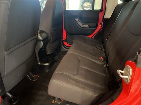 Used 2013 Jeep Wrangler Unlimited Sport image 21