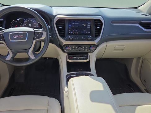 Used 2023 GMC Acadia Denali w/ Denali Technology Package AWD/4WD image 13