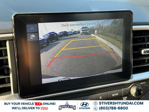 Certified 2026 Hyundai Venue SEL FWD image 4
