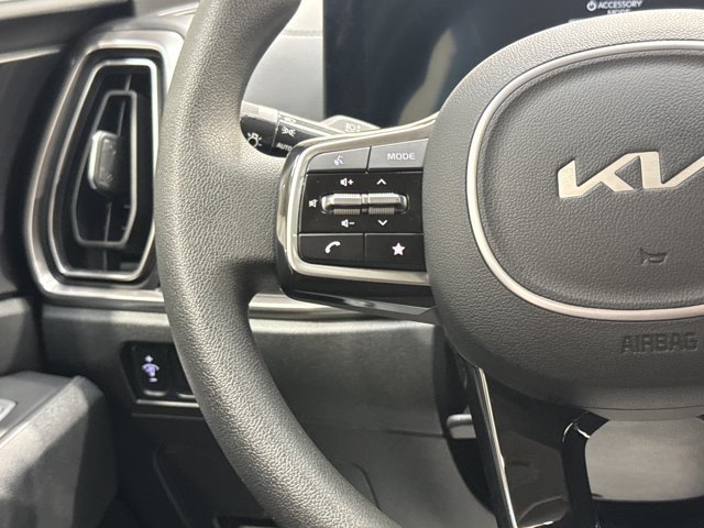 Certified 2024 Kia Sorento LX FWD image 17