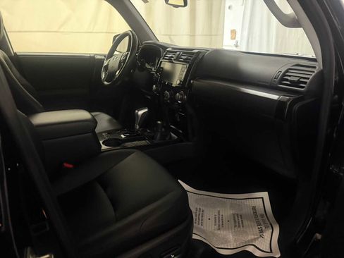 Certified 2023 Toyota 4Runner TRD Off-Road Premium image 28