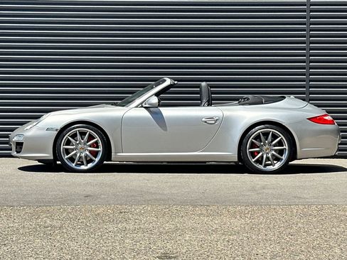 Used 2009 Porsche 911 Carrera S RWD image 2