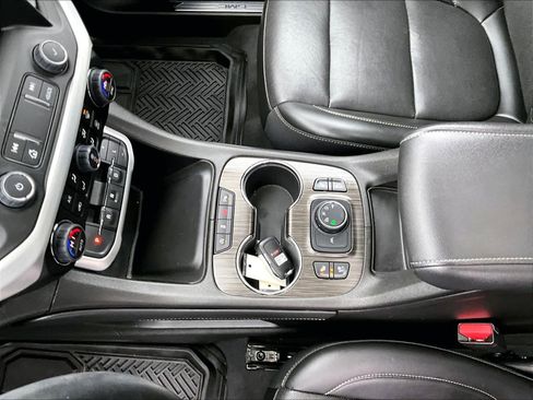 Used 2023 GMC Acadia SLT w/ Preferred Package image 20
