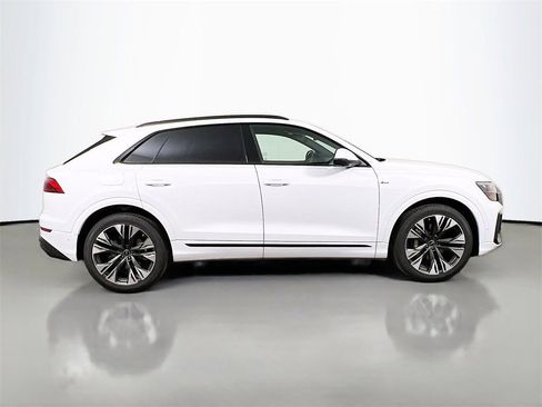New 2026 Audi Q8 Premium Plus image 8