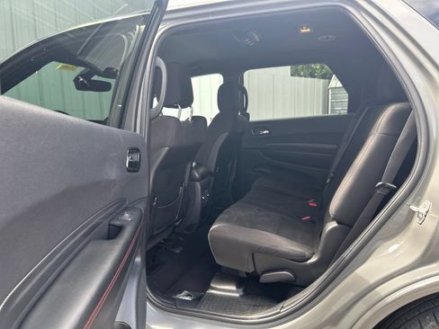 Used 2023 Dodge Durango GT RWD image 11