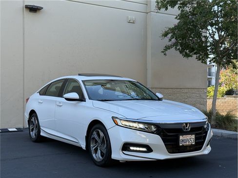 Used 2019 Honda Accord EX image 3