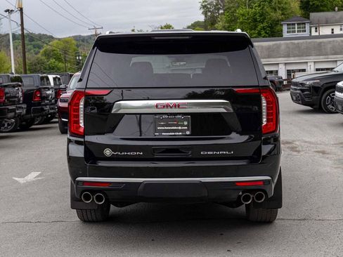 Used 2021 GMC Yukon Denali w/ Denali Premium Package AWD/4WD image 5