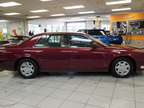 Used 2000 Cadillac De Ville Base 4D Sedan w/ Comfort/Convenience Pkg image 18