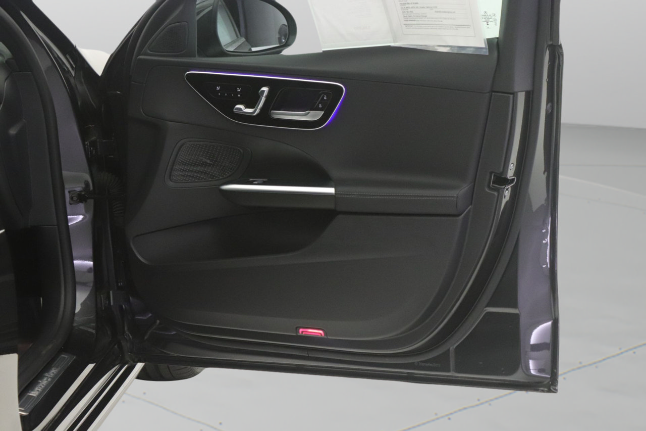 Certified 2024 Mercedes-Benz C 300 Sedan image 21
