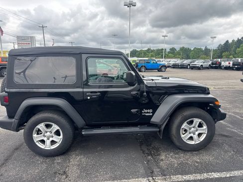 Used 2020 Jeep Wrangler Sport AWD/4WD image 8