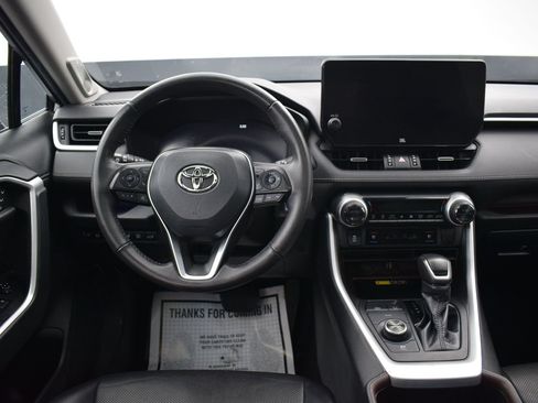 Used 2023 Toyota RAV4 Limited AWD/4WD image 18
