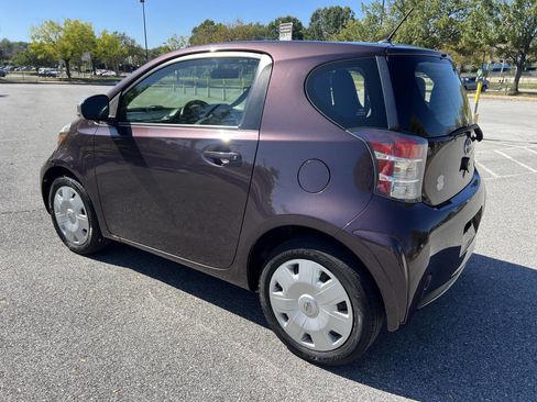 Used 2013 Scion iQ image 7