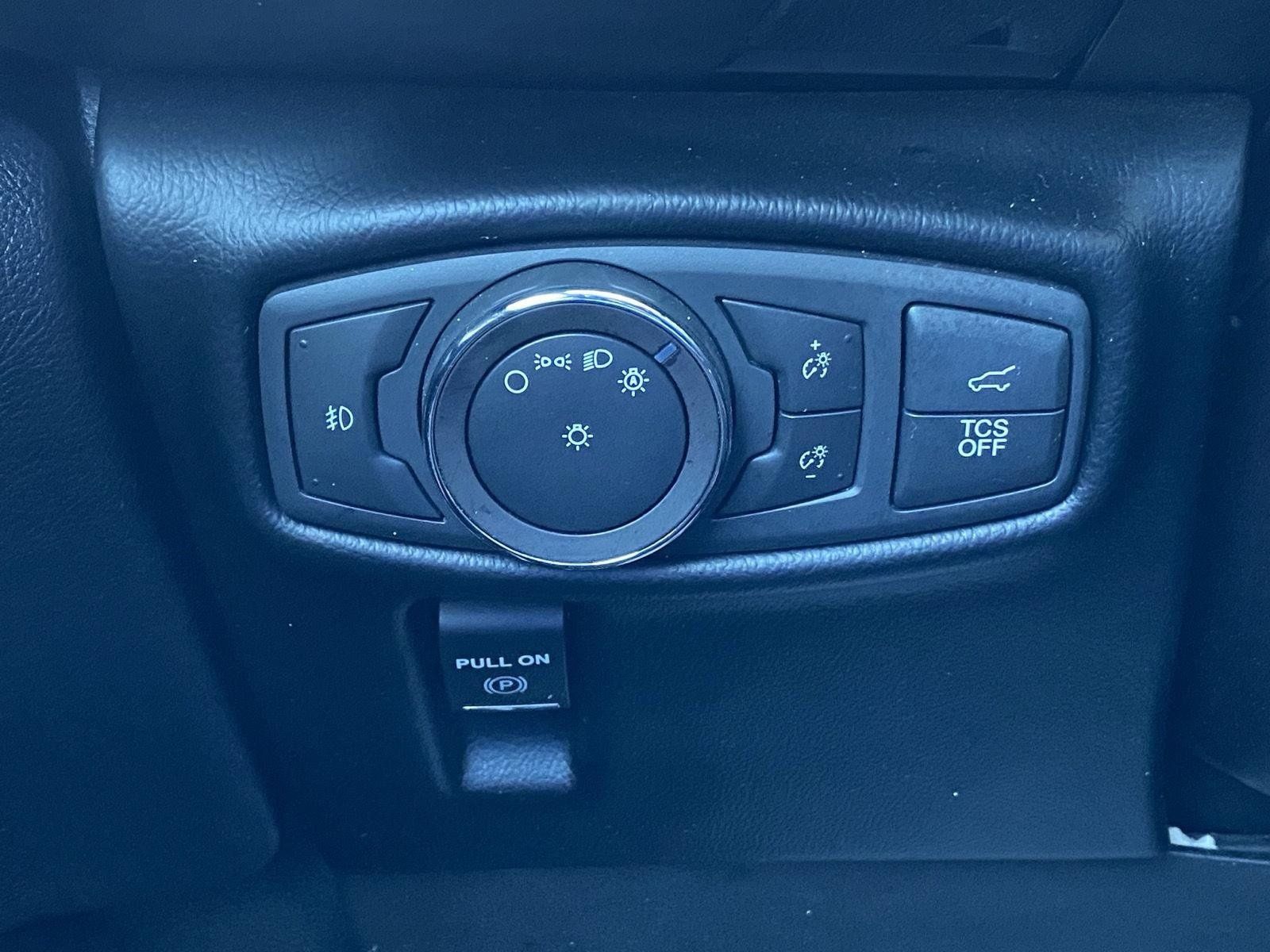 Used 2019 Lincoln Nautilus Select AWD/4WD image 16