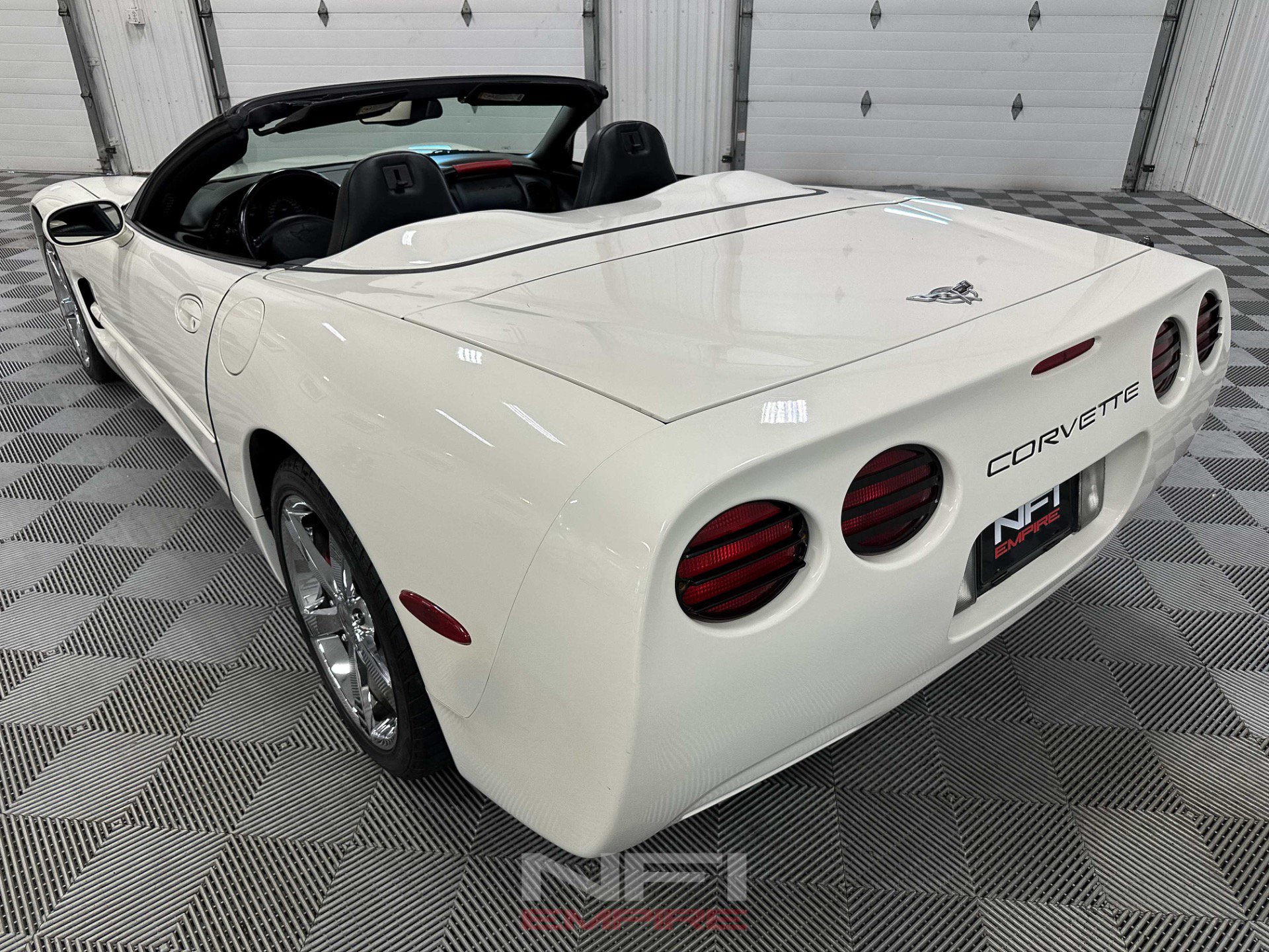 Used 2003 Chevrolet Corvette Convertible w/ Preferred Equipment Group1 RWD image 18