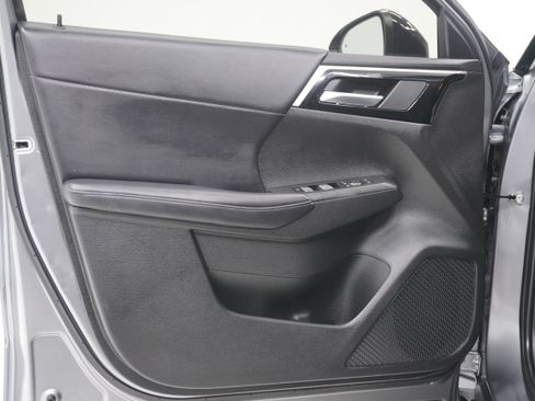 Used 2023 Mitsubishi Outlander SE Black Edition FWD image 13