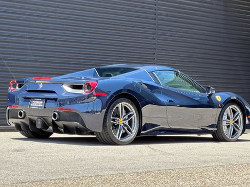 Used 2018 Ferrari 488 Spider RWD image 8