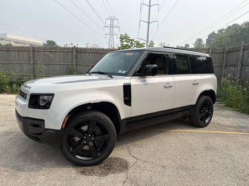 New 2026 Land Rover Defender 110 X-Dynamic SE AWD/4WD image 1