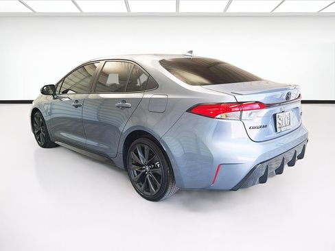 Used 2025 Toyota Corolla SE FWD image 6