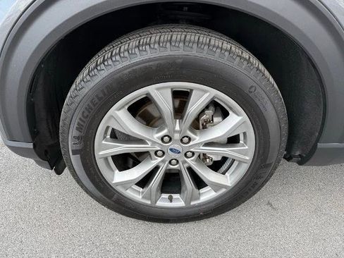 Certified 2023 Ford Explorer XLT w/ Equipment Group 202A AWD/4WD image 11