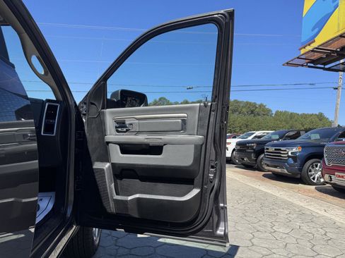 Used 2019 RAM 1500 Big Horn AWD/4WD image 14