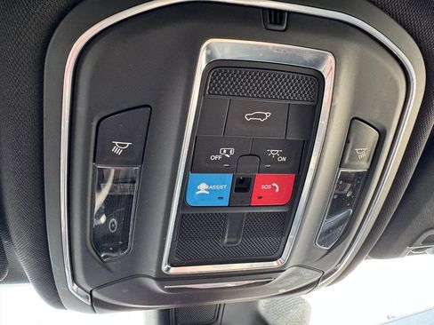 Used 2024 Jeep Grand Cherokee Altitude AWD/4WD image 26