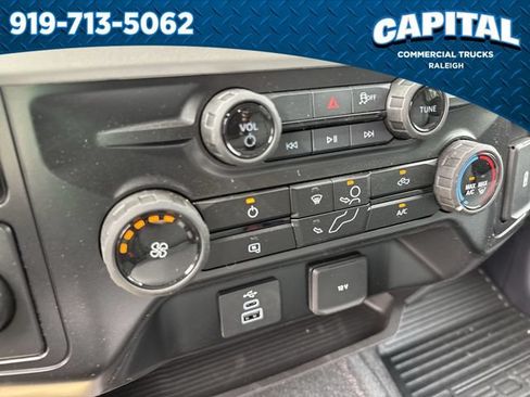 New 2026 Ford F450 XL w/ XL Chrome Package RWD image 28