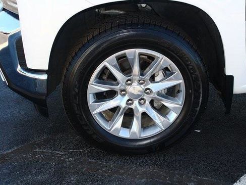 Used 2022 Chevrolet Silverado 1500 LTZ image 2