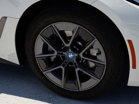 Used 2023 BMW i4 eDrive35 RWD image 13