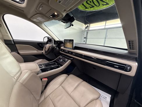 Used 2021 Lincoln Aviator Reserve w/ Equipment Group 202A AWD/4WD image 22