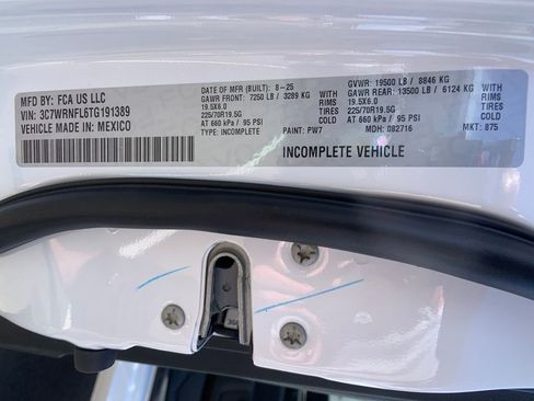 New 2026 RAM 5500 Tradesman w/ Chrome Appearance Group image 31