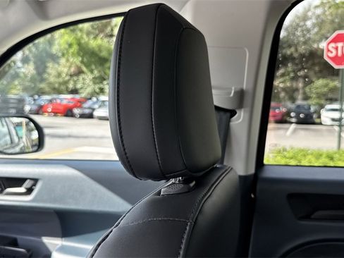 Used 2024 Ford Maverick Lariat w/ Black Appearance Package image 17