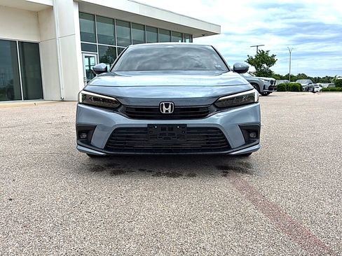 Used 2024 Honda Civic Touring image 2