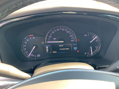 Used 2019 Cadillac XT5 Premium Luxury AWD/4WD image 13