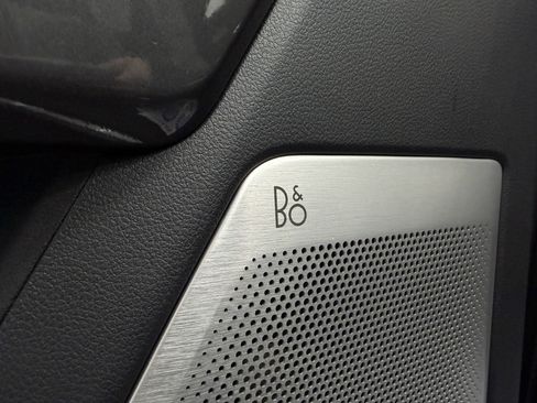 Used 2023 Ford F150 Lariat w/ Equipment Group 502A High image 12