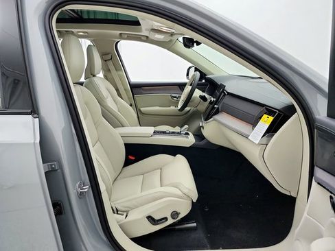 New 2026 Volvo XC90 T8 Ultra w/ Lounge Package AWD/4WD image 18