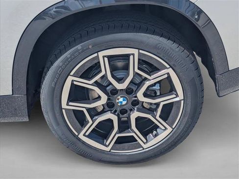 Used 2026 BMW X1 xDrive28i AWD/4WD image 9