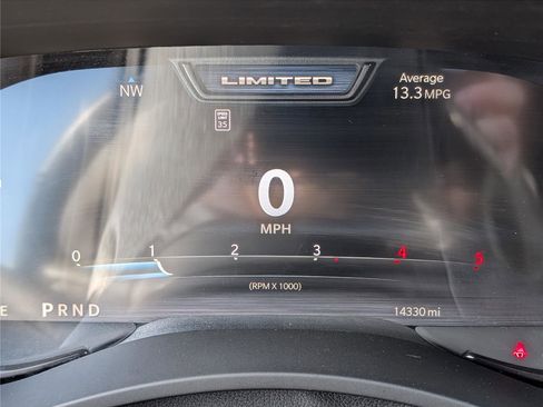 Used 2025 RAM 3500 Limited image 32