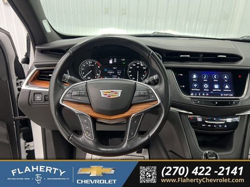 Used 2020 Cadillac XT5 Premium Luxury w/ LPO, Floor Liner Package image 29