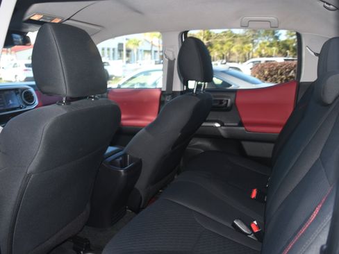 Used 2022 Toyota Tacoma SR5 image 14