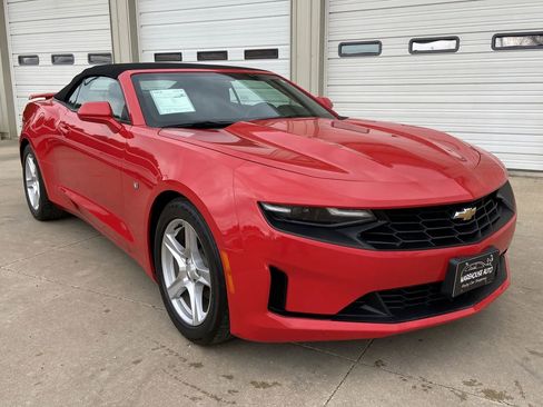 Used 2023 Chevrolet Camaro LT RWD image 3