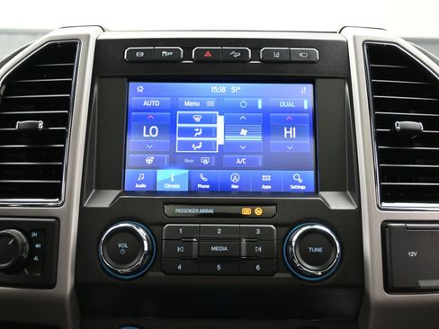 Used 2020 Ford F350 Lariat w/ Lariat Ultimate Package image 35